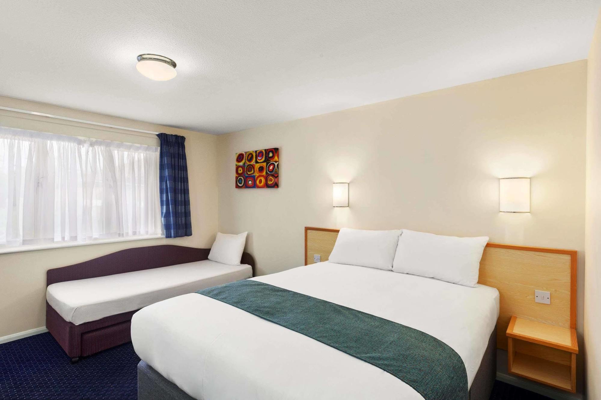Days Inn Winchester Kültér fotó